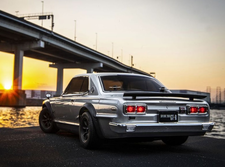 京商 34425T1C FZ02 日産 スカイライン 2000GT-R(KPGC10) シルバーR/S