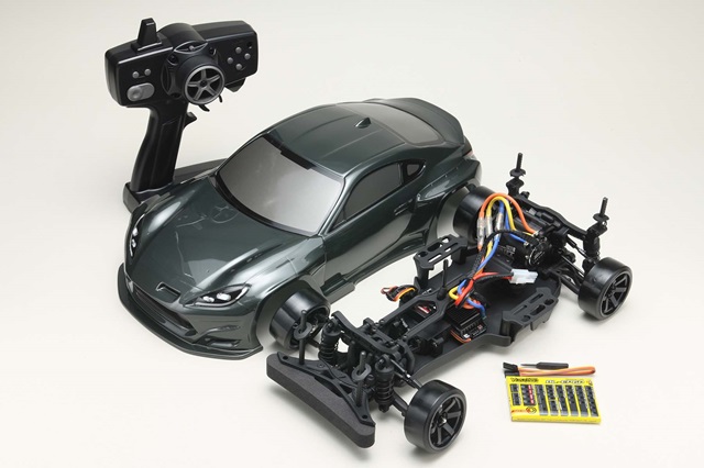 ドリフトパッケージ ジャイロ ブラシレスシステム付き完成車 未使用